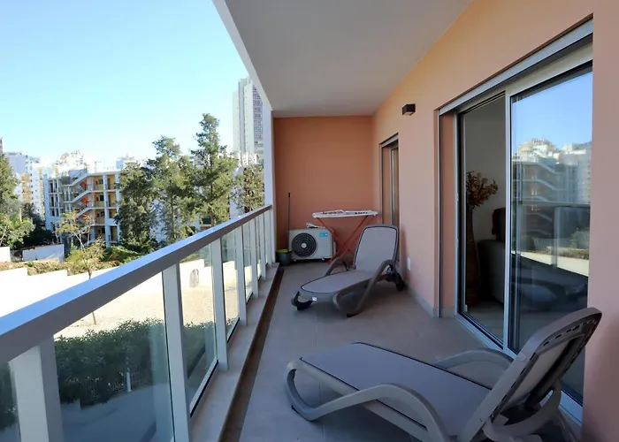 Rocha Premium By Algest Apartment